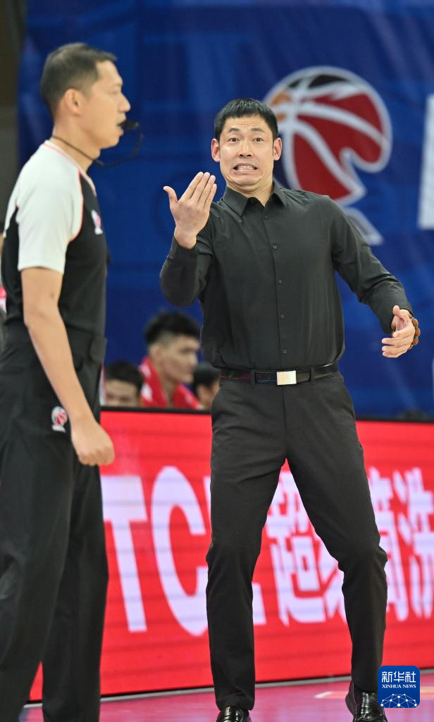 通讯 / 网络-包含赛地聚焦——CBA常规赛赛前热度飙升，拉齐奥刷新队史纪录，管理层满意，赛季目标并未改变的词条