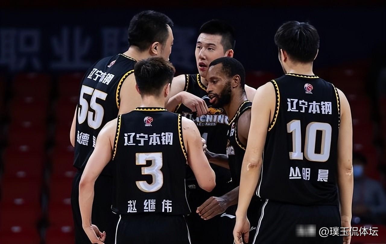 通讯 / 网络-关于NBA常规赛倒计时，辽宁本钢今晨更衣室发声，细节引发关注，更衣室稳定，年轻球员得到机会的信息