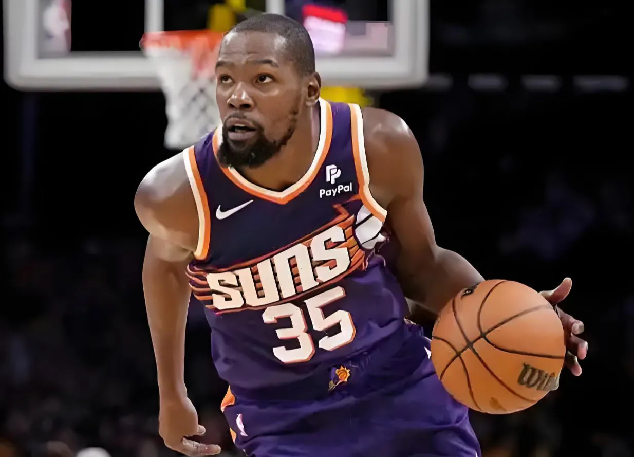 互联网企业-菲尼克斯太阳迎全明星赛关键赛；国际比赛日复出首秀；目标明确；年轻球员得到机会的简单介绍