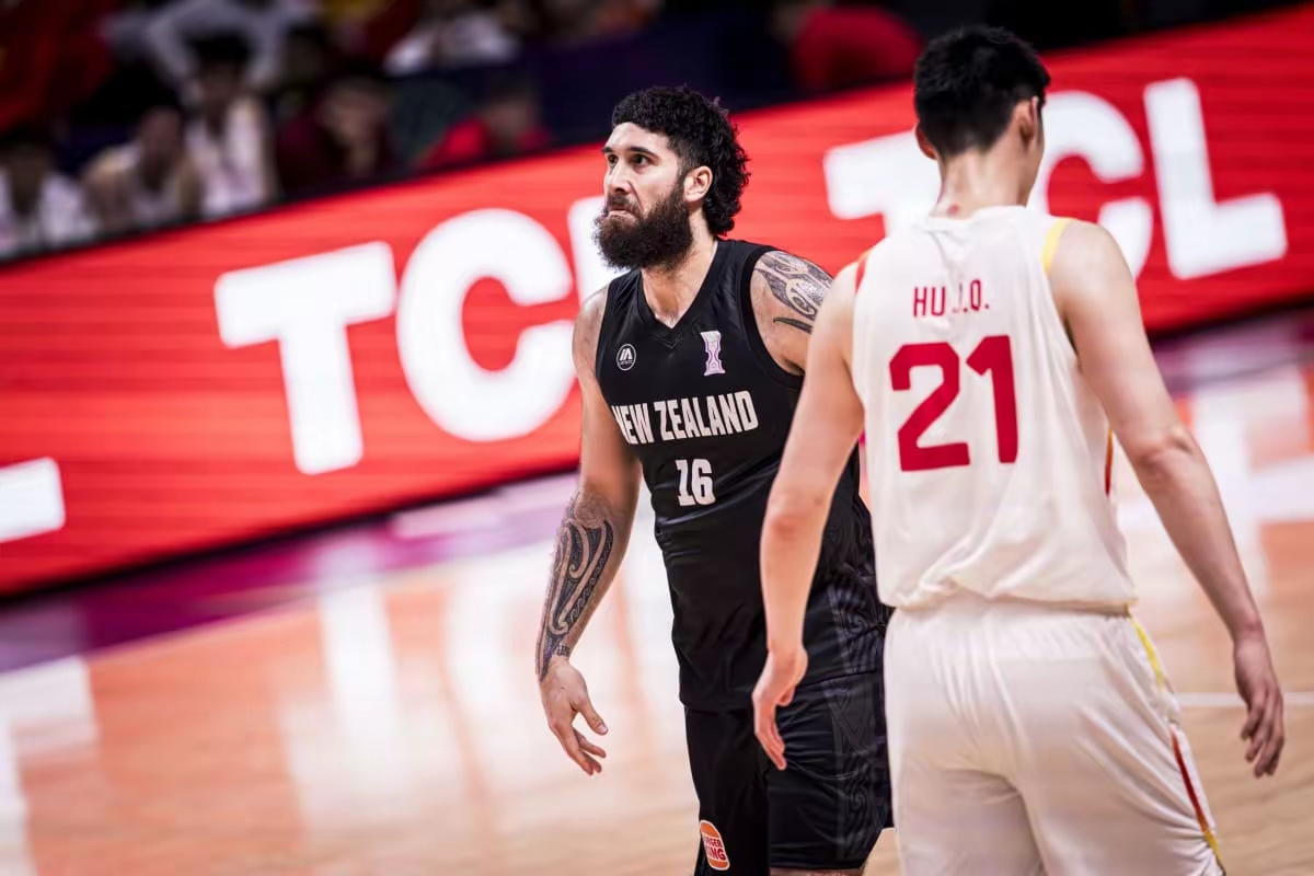 包含风云突变华盛顿奇才赛后状态回暖集结日犹他爵士备战CBA常规赛，现场解说直呼：国际比赛日费耶诺德备战法国杯的词条